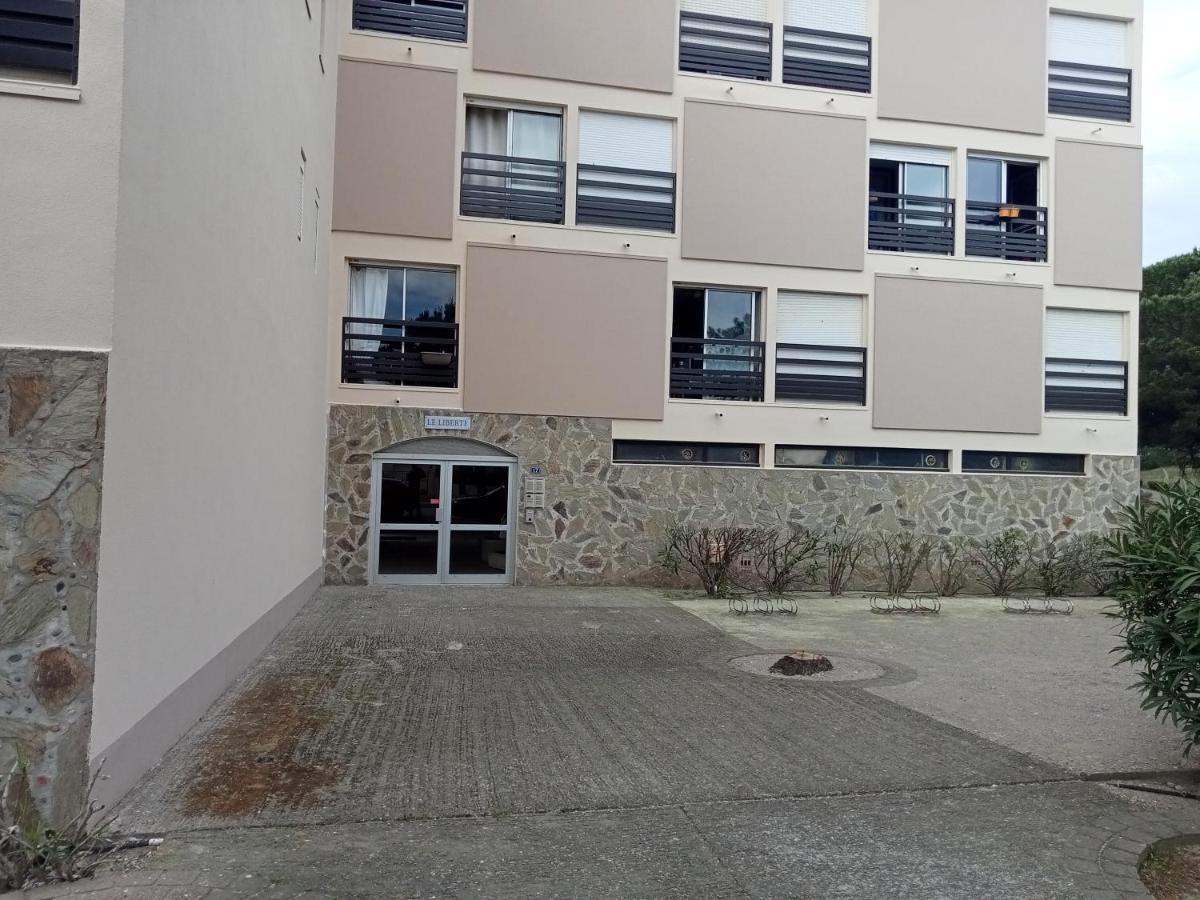 Le Liberte Plage Et Port Saint-Cyprien (Pyrenees-Orientales) Exterior foto